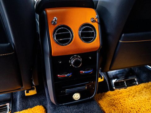 Used 2021 Rolls-Royce Cullinan image 57