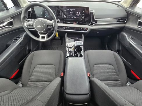 Used 2023 Kia Sportage LX image 10