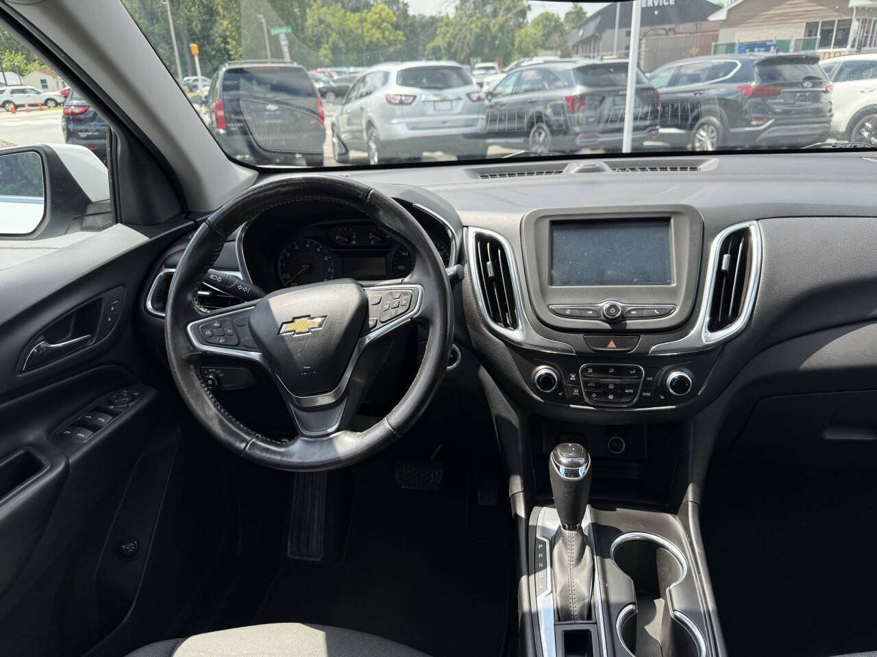 Used 2018 Chevrolet Equinox LT FWD image 11