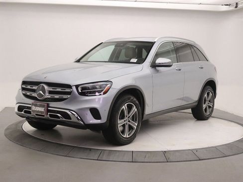 Certified 2022 Mercedes-Benz GLC 300 image 3