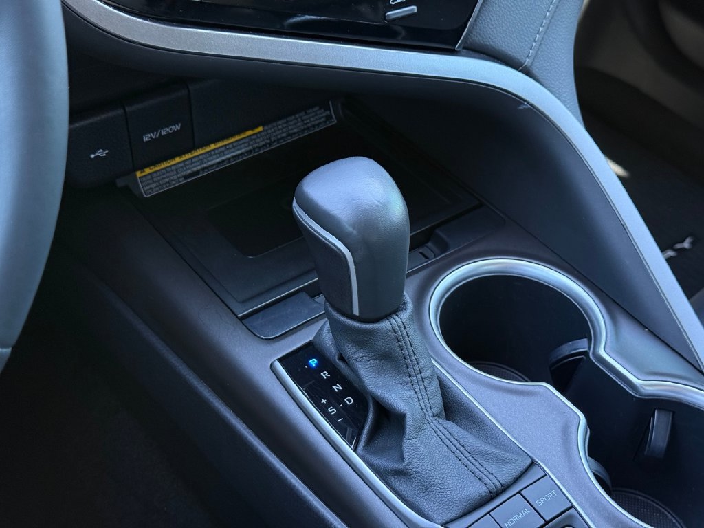 Certified 2021 Toyota Camry XLE FWD image 16
