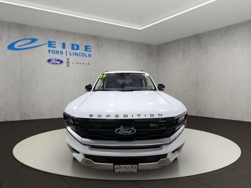 Used 2025 Ford Expedition Max Platinum image 6