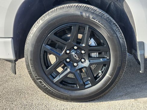 Used 2022 Chevrolet Silverado 1500 Custom RWD image 10
