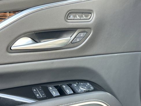 Certified 2024 Cadillac Escalade Premium Luxury image 19