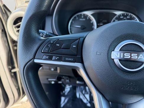 Used 2022 Nissan Kicks S image 19