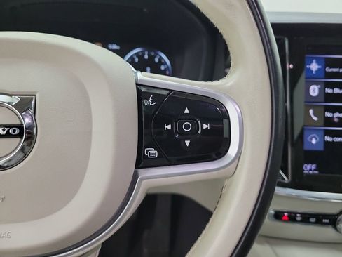 Used 2022 Volvo S60 B5 Inscription image 25