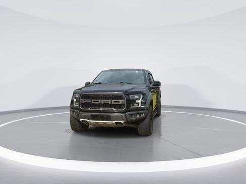 Used 2017 Ford F150 Raptor w/ Equipment Group 802A Luxury AWD/4WD image 3