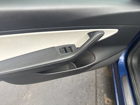 Used 2021 Tesla Model 3 Performance AWD/4WD image 12