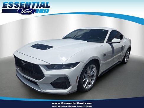 Used 2025 Ford Mustang GT Premium RWD image 1