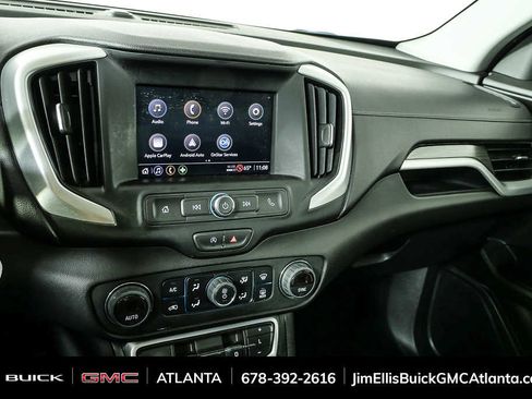Used 2024 GMC Terrain SLE w/ Driver Convenience Package FWD image 12