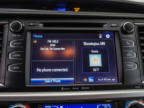 Used 2016 Toyota Highlander Plus image 14