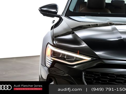 Used 2024 Audi Q8 e-tron Premium Plus w/ Premium Plus Package image 25