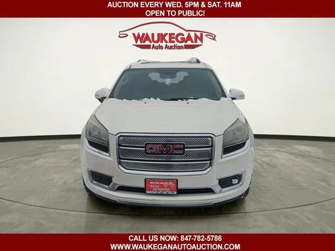 Used 2013 GMC Acadia Denali image 2