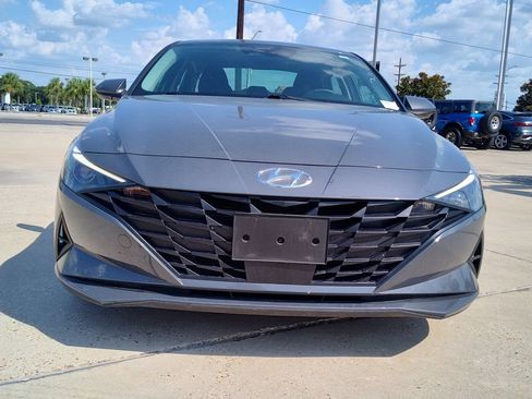 Used 2023 Hyundai Elantra SEL w/ Convenience Package FWD image 14