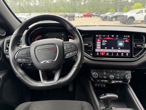 Used 2025 Dodge Durango GT RWD image 8