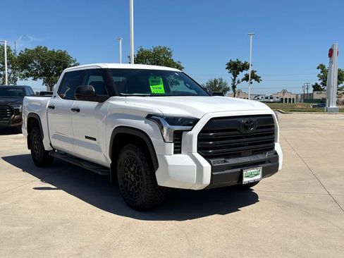 New 2025 Toyota Tundra SR5 image 7