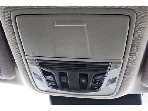 Used 2020 Acura RDX FWD image 21