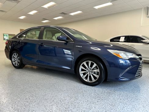 Used 2015 Toyota Camry XLE image 8