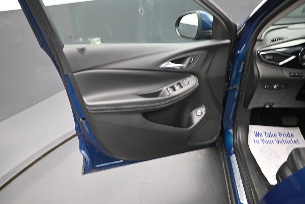 Used 2020 Buick Encore GX Select w/ Advanced Technology Package FWD image 14
