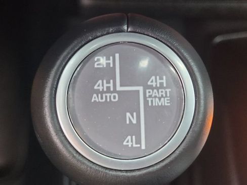 Used 2024 Jeep Wrangler Unlimited Rubicon AWD/4WD image 30
