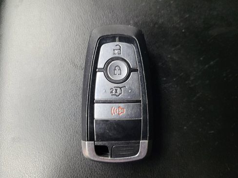 Used 2020 Ford Explorer XLT w/ Class III Trailer Tow Package image 32