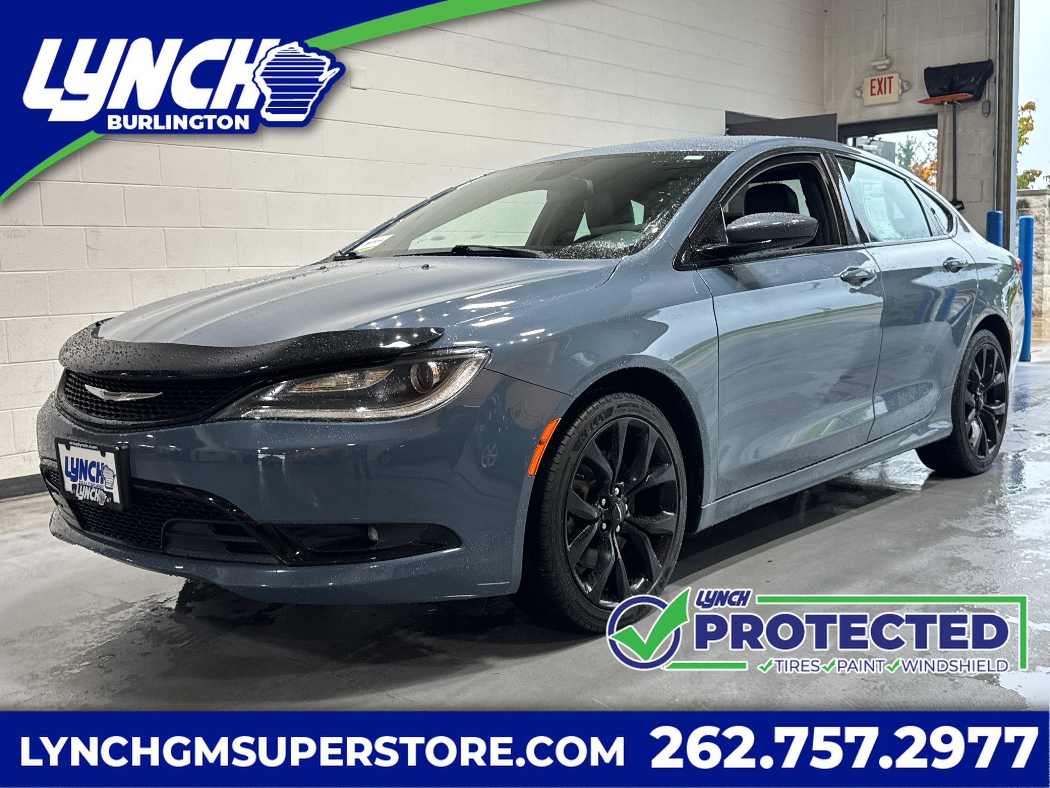 Used 2015 Chrysler 200 S FWD image 1