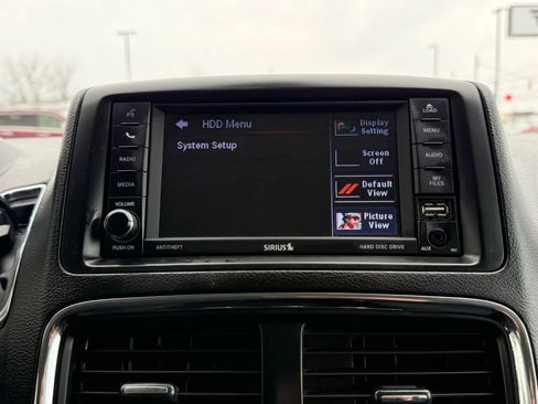 Used 2019 Dodge Grand Caravan SE w/ UConnect Hands-Free Group image 36