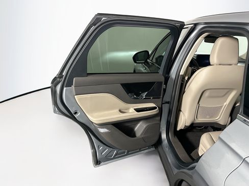 Used 2023 Lincoln Corsair FWD image 26