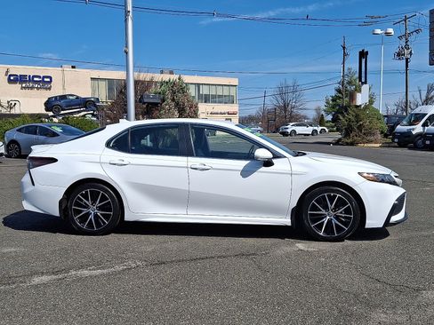 Certified 2024 Toyota Camry SE w/ Cold Weather Package image 8