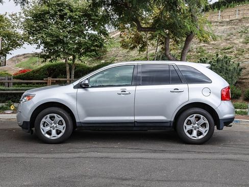 Used 2014 Ford Edge SEL w/ Equipment Group 204A FWD image 3