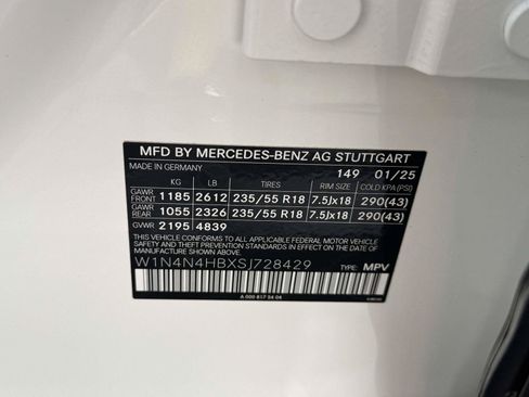Certified 2025 Mercedes-Benz GLA 250 4MATIC image 28
