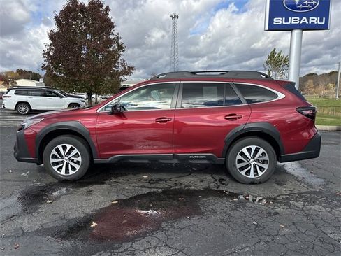 Certified 2025 Subaru Outback Premium image 7