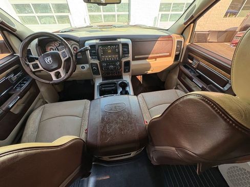 Used 2018 RAM 3500 Laramie Longhorn w/ Longhorn Southfork Package image 21