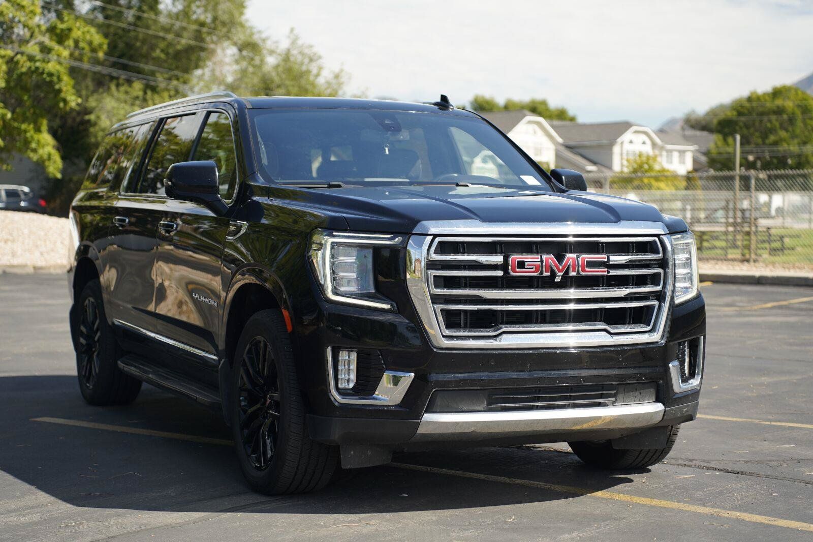 Used 2021 GMC Yukon XL SLT w/ SLT Luxury Plus Package AWD/4WD image 7