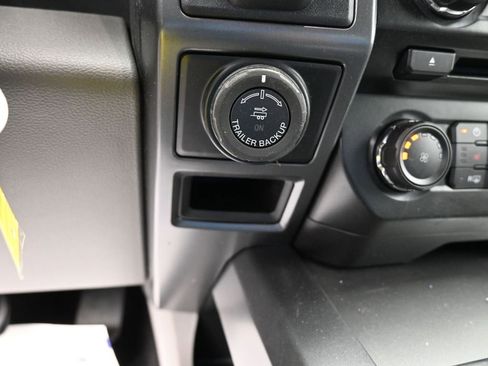 Used 2016 Ford F150 XLT w/ Equipment Group 302A Luxury image 12