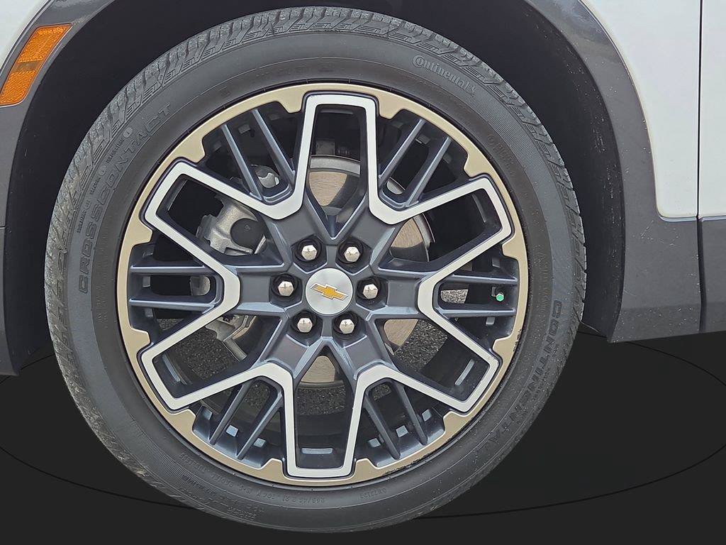 Used 2023 Chevrolet Blazer Premier w/ Driver Confidence II Package FWD image 9