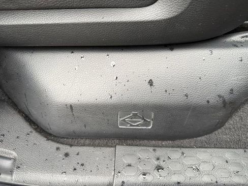 Used 2024 RAM 2500 Big Horn image 33