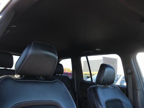 Used 2023 Jeep Grand Cherokee Altitude image 32