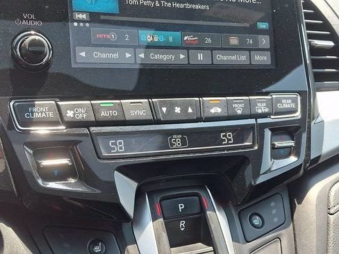 Used 2023 Honda Odyssey Sport image 18
