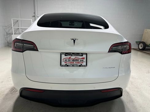 Used 2021 Tesla Model Y Long Range image 6