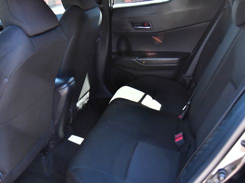 Used 2019 Toyota C-HR LE image 32