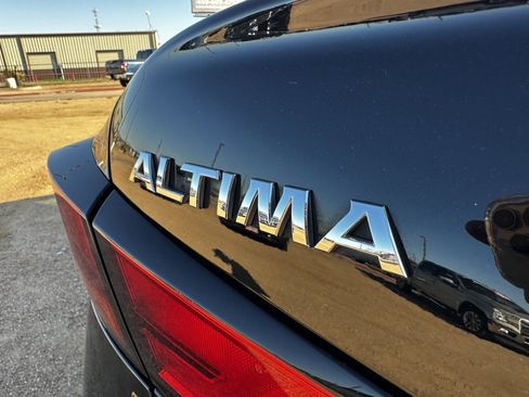 Used 2021 Nissan Altima 2.5 SR image 9