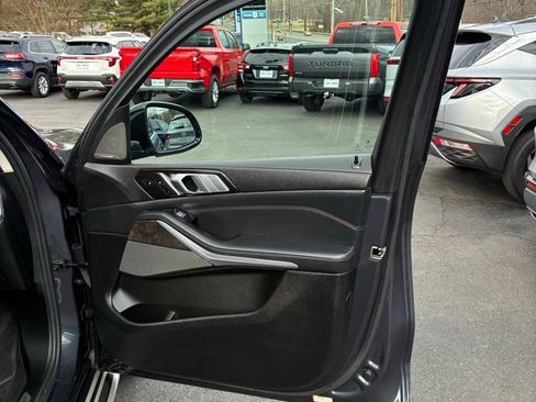 Used 2021 BMW X7 xDrive40i w/ Premium Package image 70