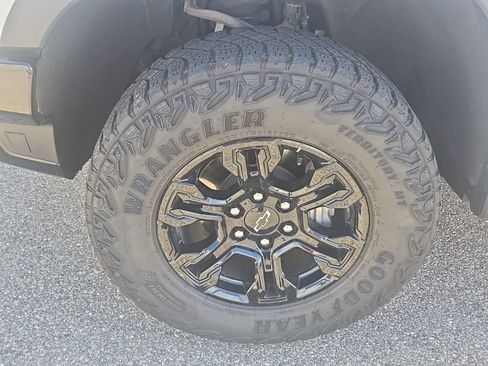 Used 2023 Chevrolet Silverado 1500 ZR2 w/ Technology Package image 47