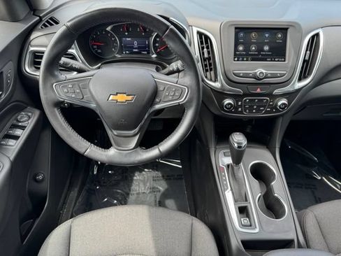 Used 2019 Chevrolet Equinox LT AWD/4WD image 13