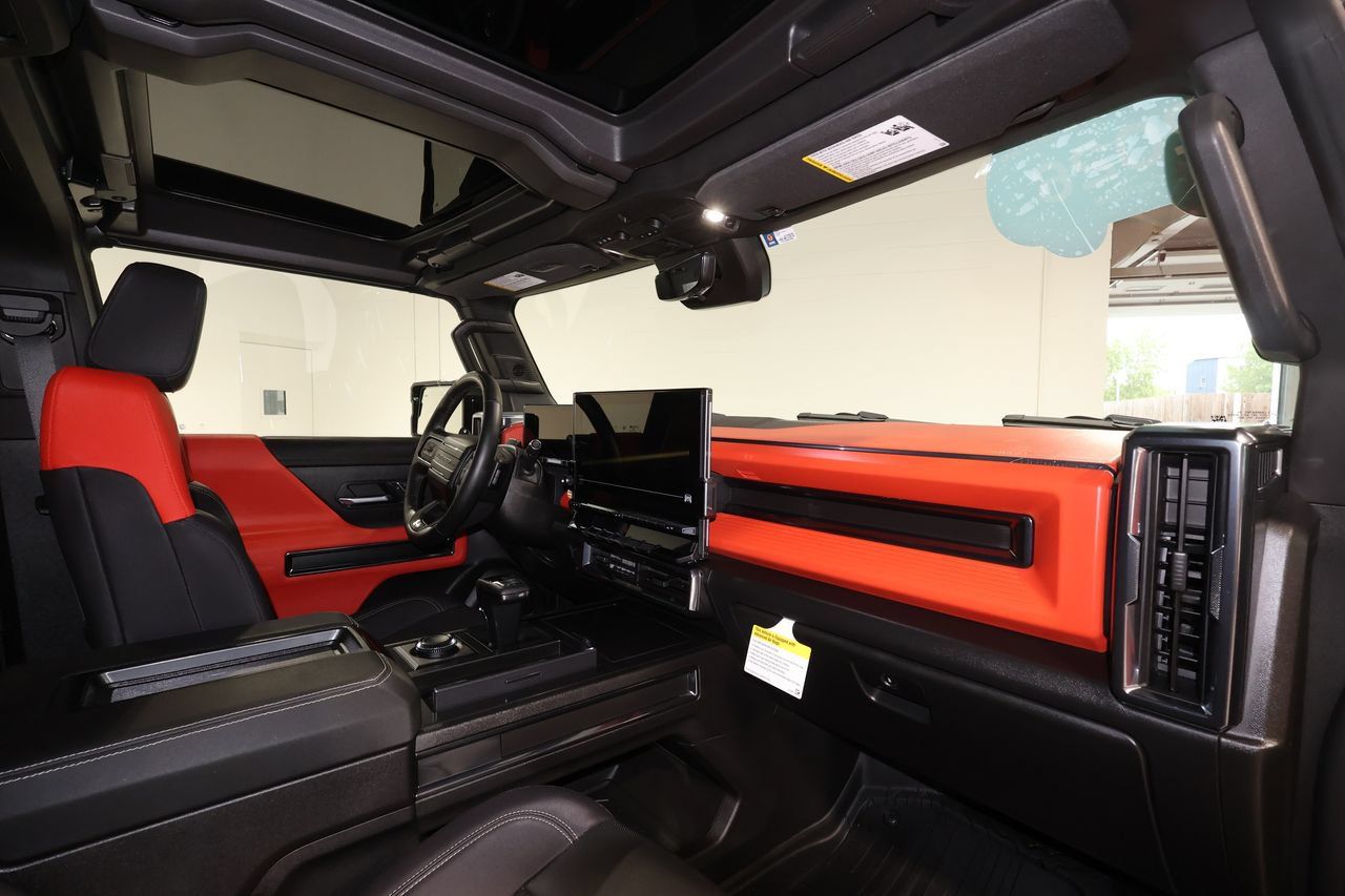 Certified 2026 GMC Hummer EV 3X w/ Carbon Fiber Edition Package AWD/4WD image 27
