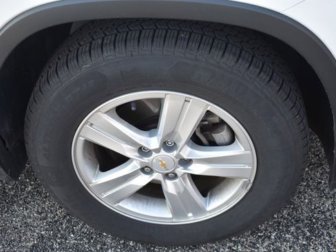 Used 2020 Chevrolet Trax LS w/ Tint and Cruise Package image 11