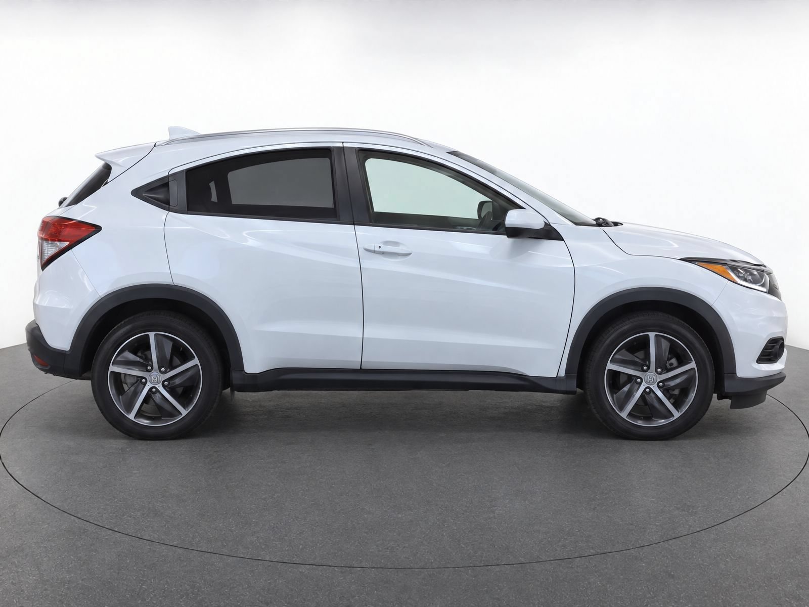 Used 2022 Honda HR-V EX image 4