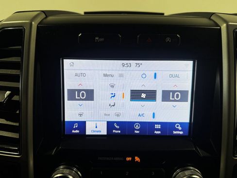 Used 2019 Ford F150 Lariat w/ Equipment Group 502A Luxury AWD/4WD image 35