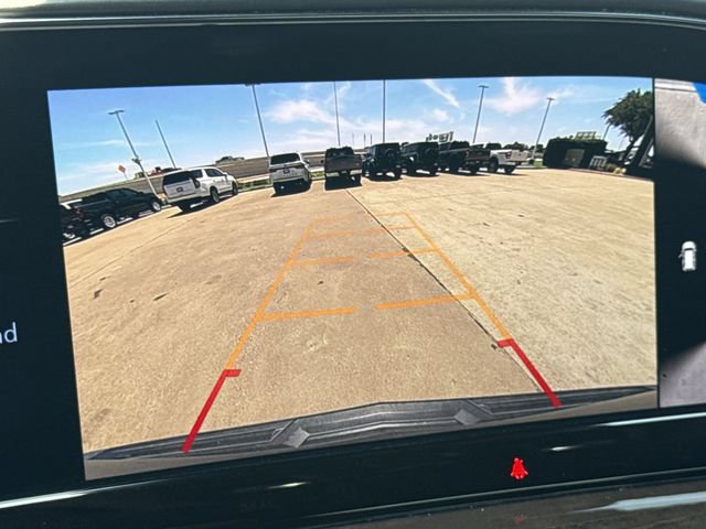 Used 2022 Cadillac Escalade Premium Luxury Platinum w/ Heavy-Duty Trailer Package AWD/4WD image 22